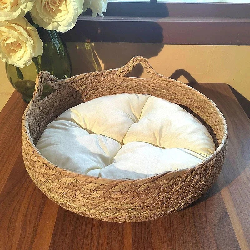 Cama de Rattan Trançado